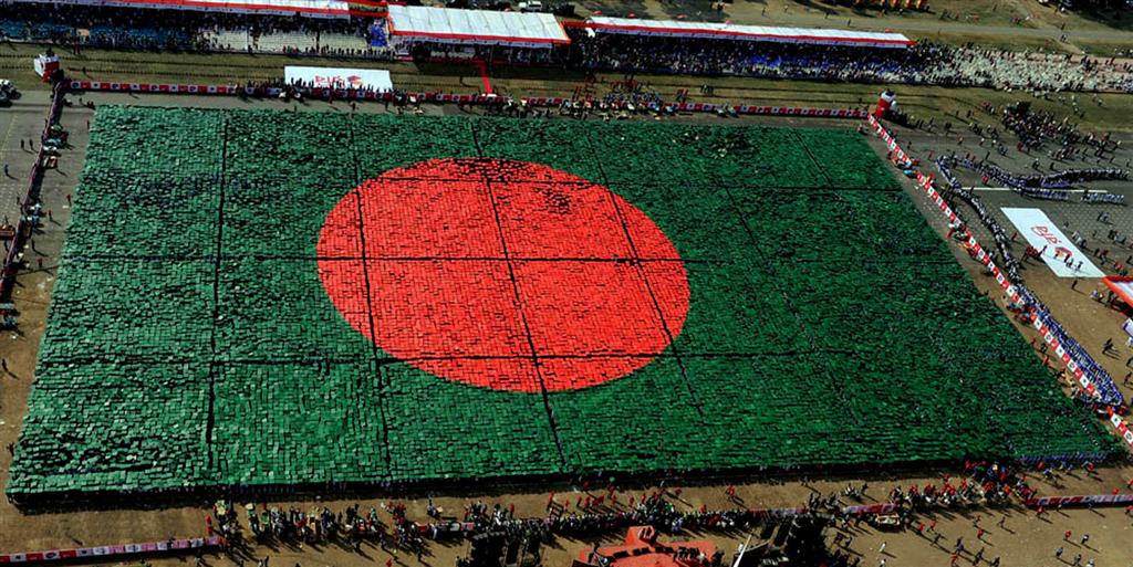 Robi_created_Bangladesh's_flag_with_humans